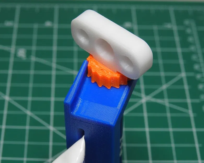 Dụng cụ cuộn tuýp kem đánh răng cóc cóc (không cần hỗ trợ) - Image 3