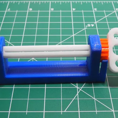 Dụng cụ cuộn tuýp kem đánh răng cóc cóc (không cần hỗ trợ)