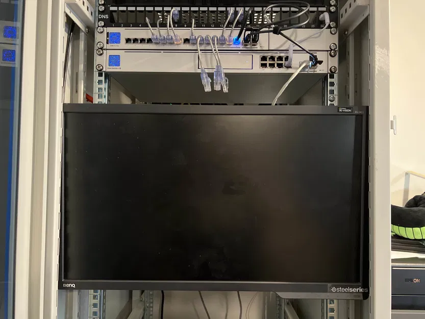 Giá đỡ màn hình 3U cho tủ rack server 19" chuẩn VESA 100 - Image 2