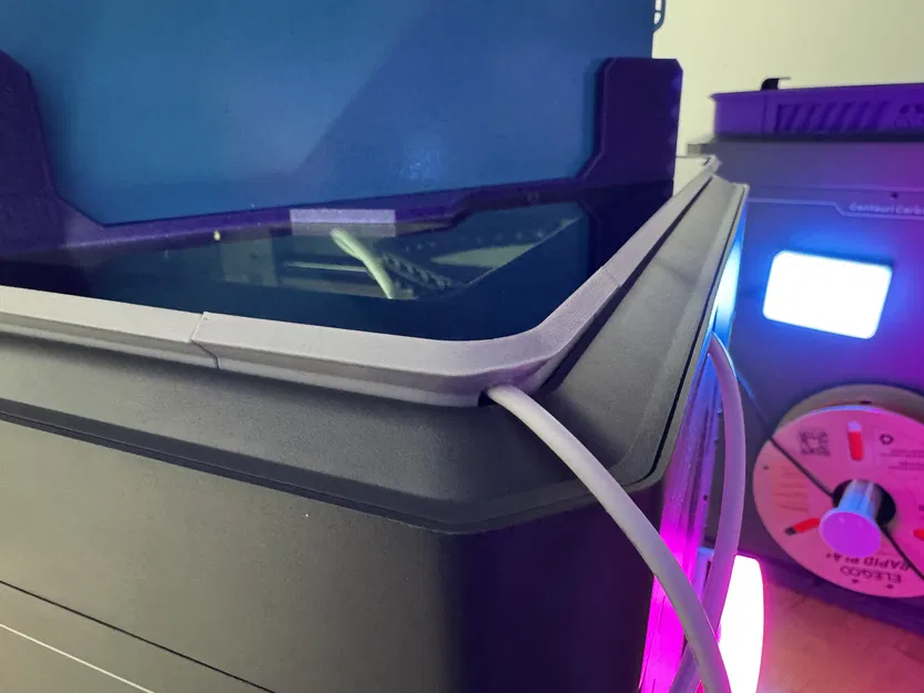 Bản sửa đổi của Nắp Riser Thấp với lỗ cáp lớn hơn - Image 1