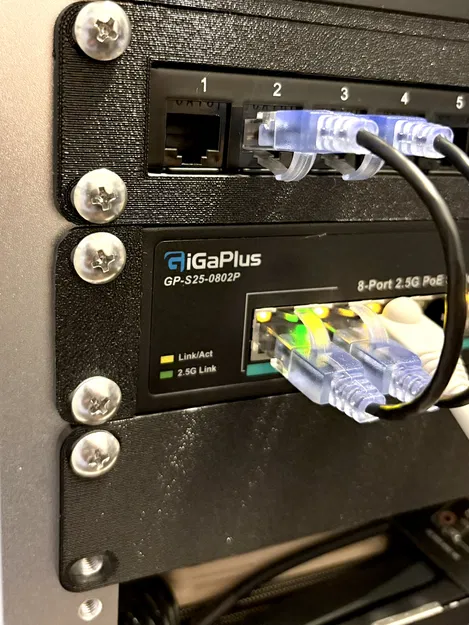 Giá đỡ gắn Switch GiGaPlus - Khung rack 10 inch - Image 1