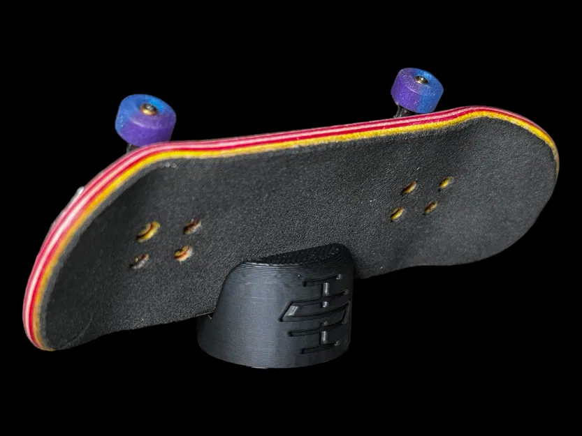 Tommy's Tech Shop | Đế Đựng Fingerboard Đơn Đứng & Nằm - Image 4