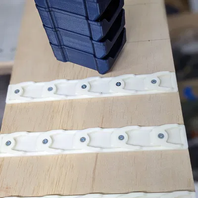 Hộp Nhựa Xếp Chồng Treo Tường