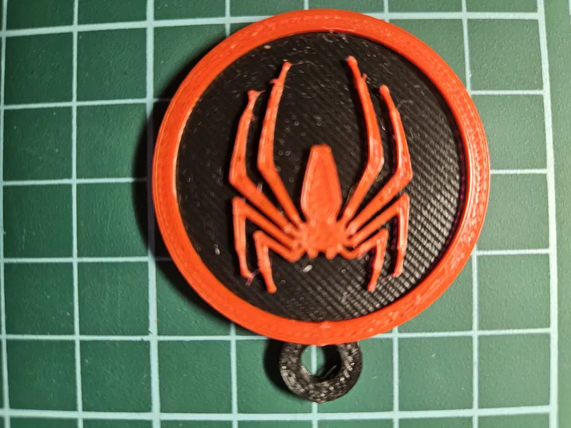 Móc Khóa Logo Spiderman Marvel - Image 1