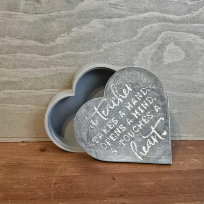 Hộp Trái Tim Giáo Viên