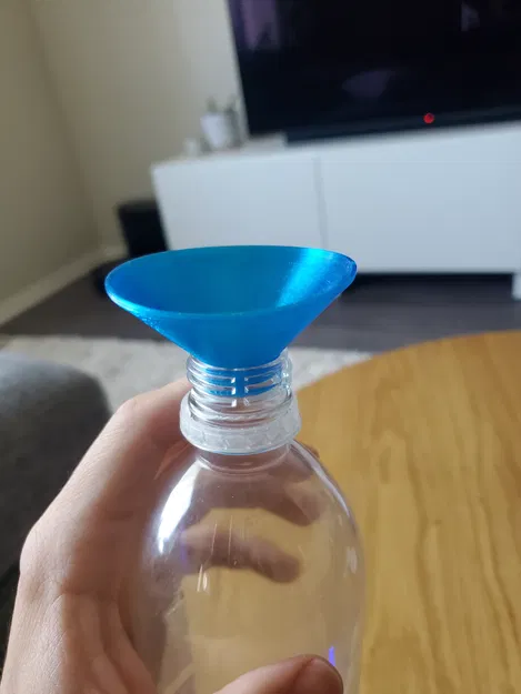 Phễu Siêu Nhẹ Đựng Bột Pha Nước Cho Dân Du Lịch - Image 3