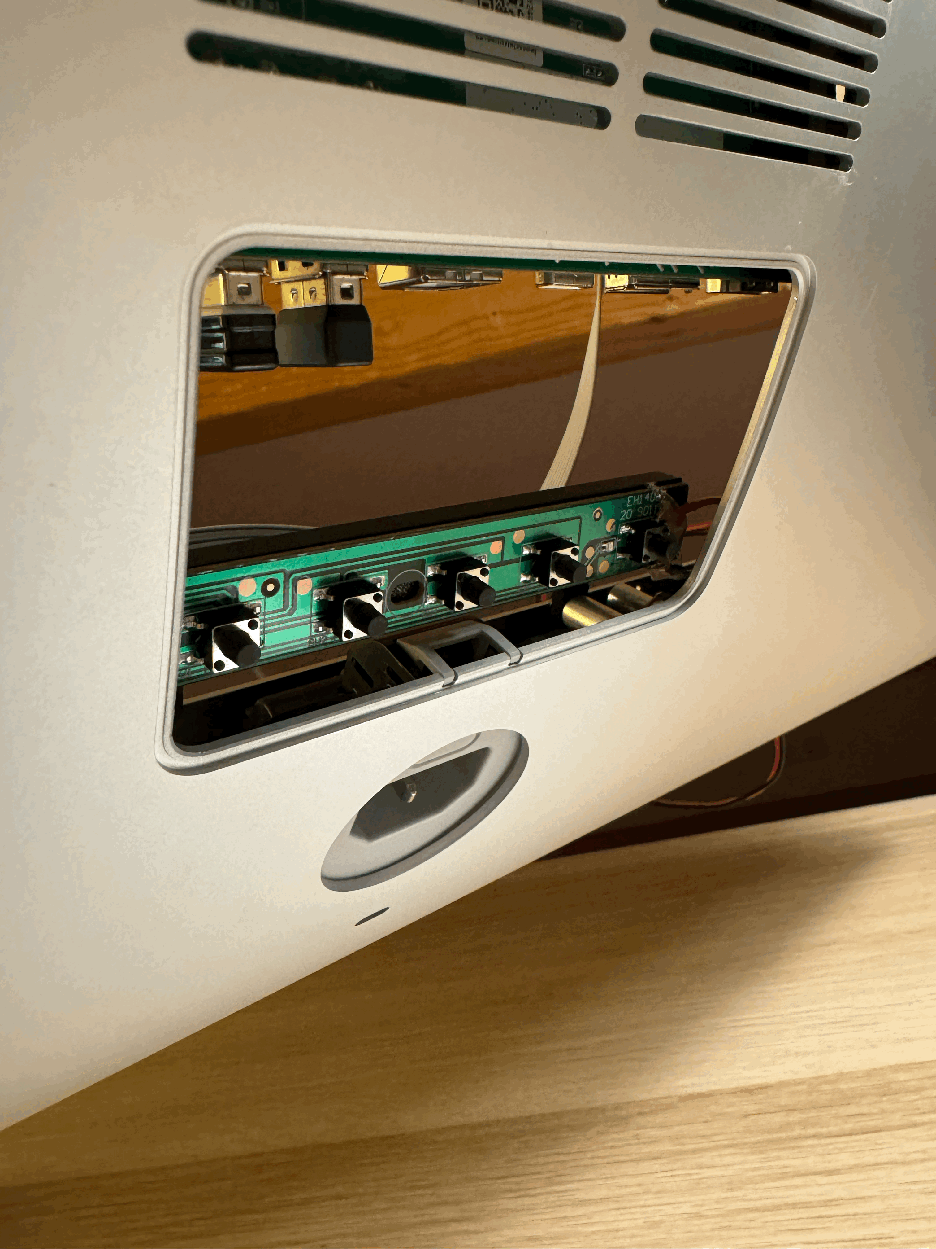 Đế Giữ Bảng Điều Khiển iMac 5k Cho Màn Hình Ngoài