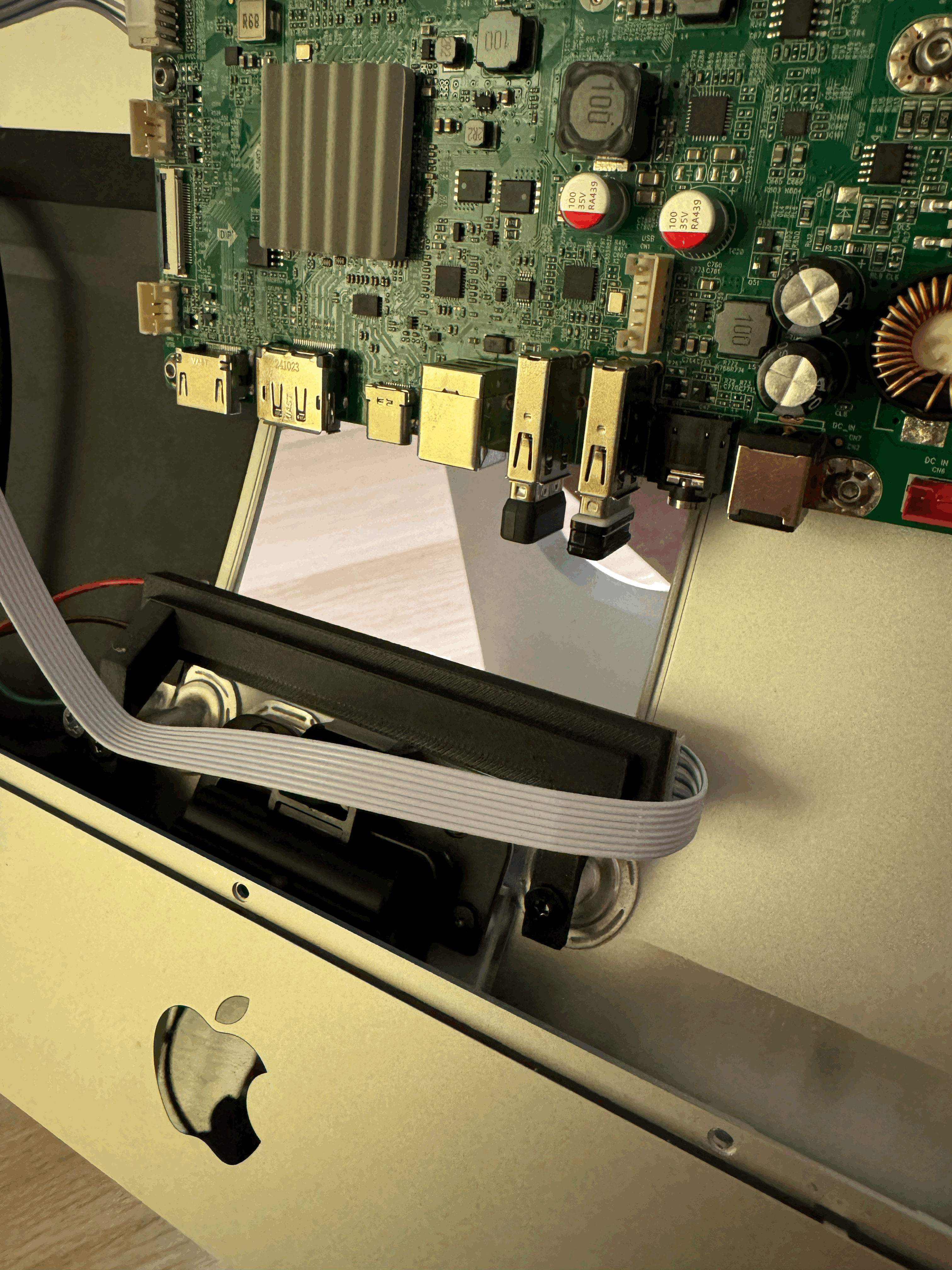 Đế Giữ Bảng Điều Khiển iMac 5k Cho Màn Hình Ngoài - Thumbnail 3