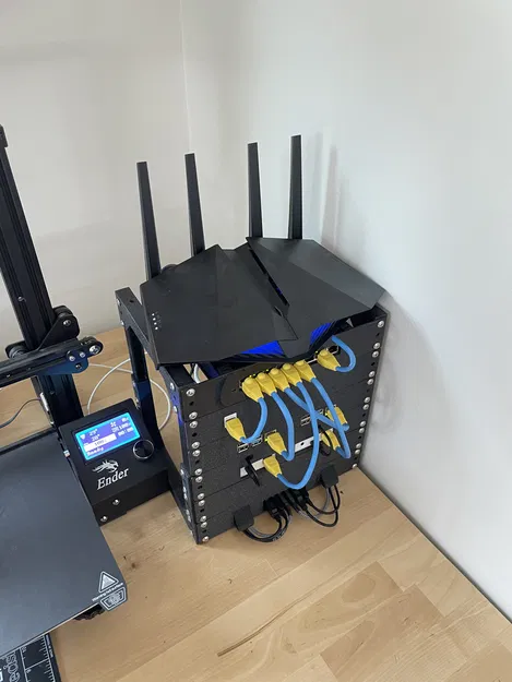 Giá đỡ server và khay in 3D nửa chiều rộng - Image 1