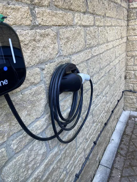 Bộ chuyển đổi góc 90º cho bộ giữ sạc Type 2 EV (Ohme Pro) - Image 3