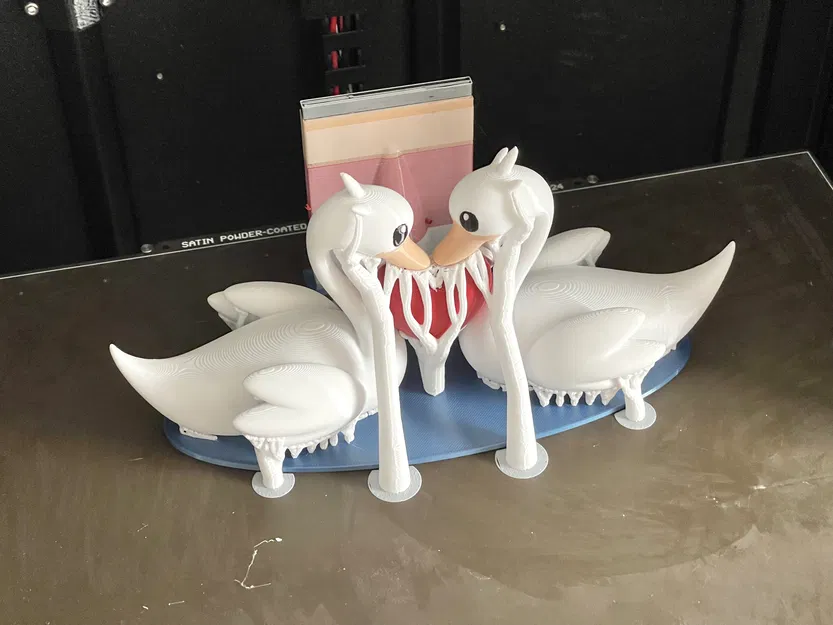 Thiên Nga Valentine Tạo Hình Trái Tim - Image 2