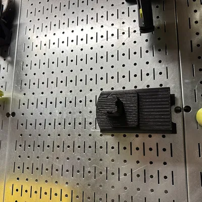 Giá Treo Dụng Cụ Ryobi Trên Pegboard - Cưa Tròn, Máy Rung, Máy Mài