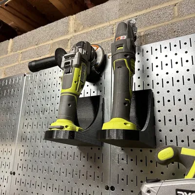 Giá Treo Dụng Cụ Ryobi Trên Pegboard - Cưa Tròn, Máy Rung, Máy Mài