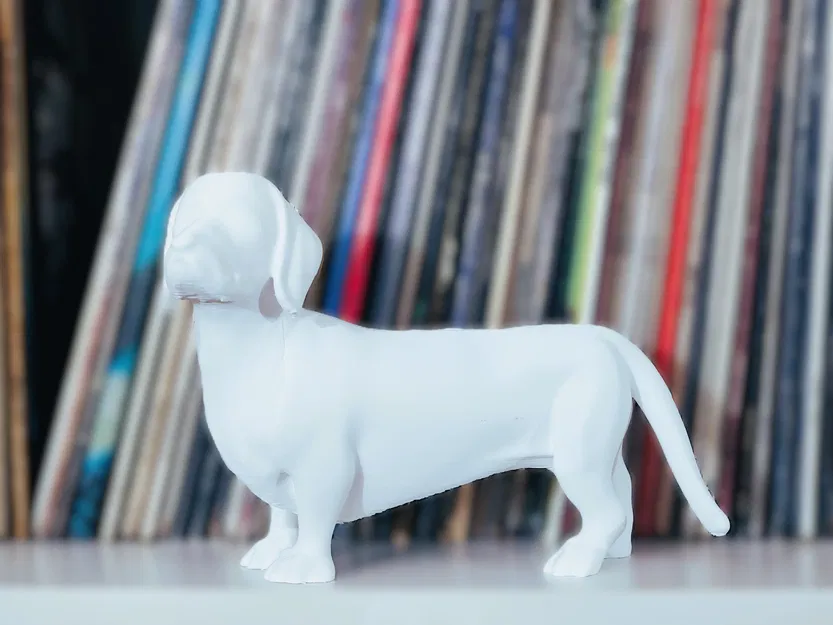 Tượng Chó Dachshund Đang Đứng - Image 2