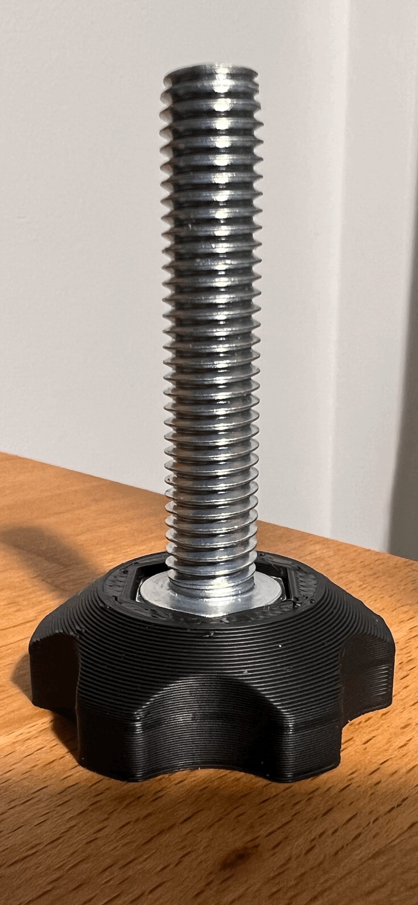 Chân Đế Cân Chỉnh M10