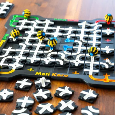 MetiKoro – Trò Chơi Cờ Chiến Thuật In 3D Cho 2-4 Người