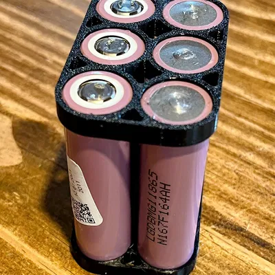 Khay Đựng Pin 18650 Cho Bộ Pin DIY – Có Chốt Chặn Pin và Phiên Bản Đầu Nối, Nhẹ, Dễ In