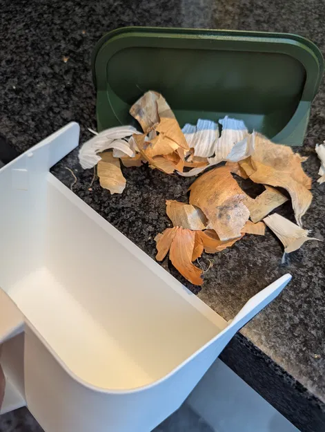 Thùng rác vệ sinh mặt bàn có nắp/cạp bàn - Image 2