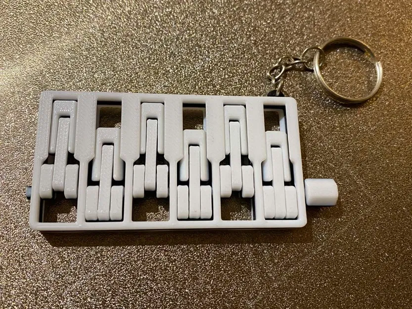 Móc Khóa Động Cơ R6 - Image 1