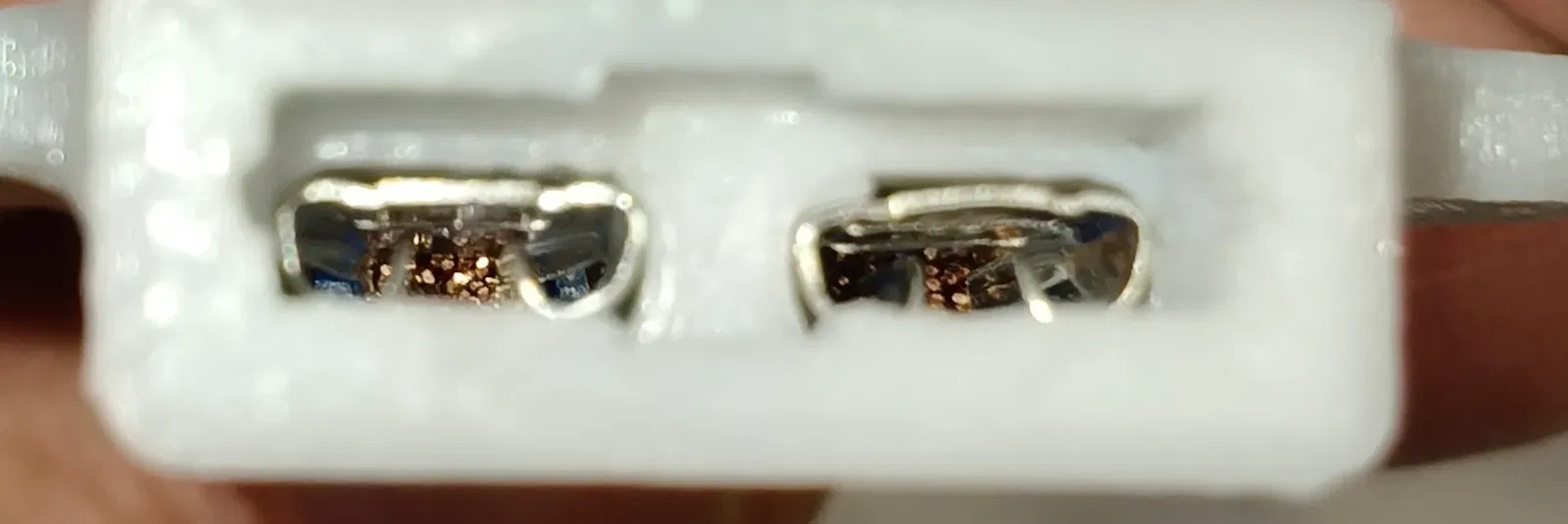 Đế Giữ Cầu Chì Treo Tường - Image 4