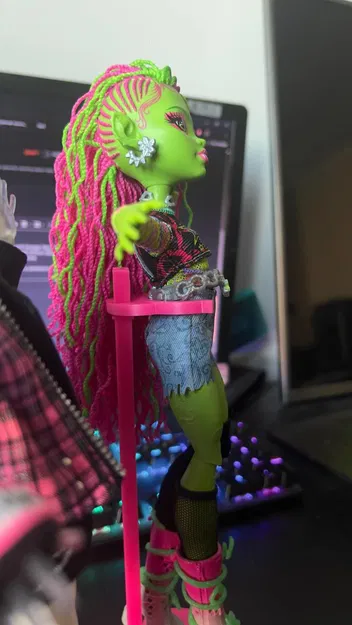 Chân đế cho búp bê Rainbow High/Monster High - Image 3