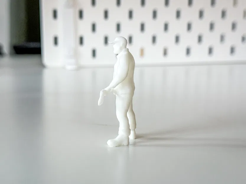 Tượng Người Tiều Phu Thu Nhỏ Cho Mô Hình Diorama Của Bạn - Image 4