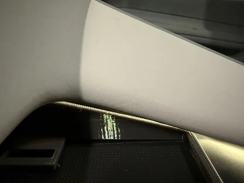 Bộ Giữ Điện Thoại Polestar 4 – Giữ Điện Thoại Của Bạn An Toàn - Image 1