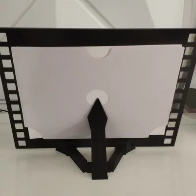 Chân đế để khung ảnh