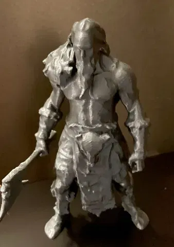 Mô Hình Viking Cổ Đại Cầm Rìu - Image 3