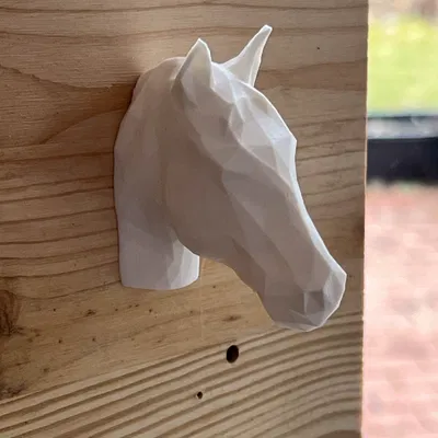Móc Treo Đồ Hình Đầu Ngựa Low Poly