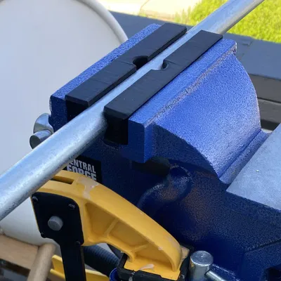 Ngàm ê-tô kẹp ống (Pipe Vise Jaw)