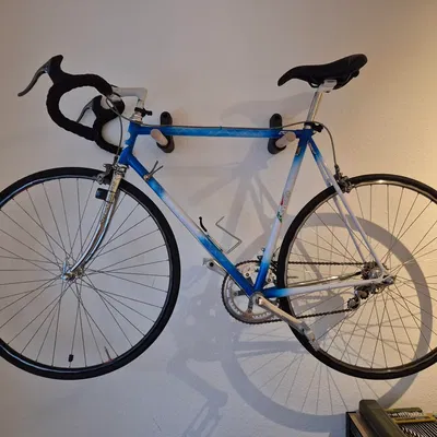 Giá treo xe đạp gắn tường (Bike wall mount)