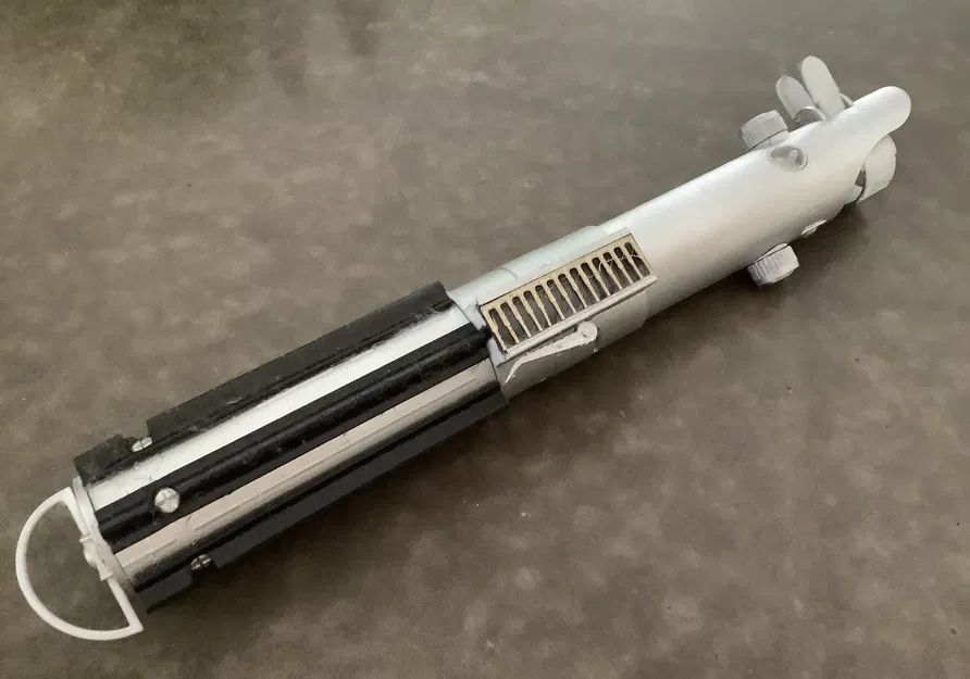 Lightsaber của Anakin Skywalker - Image 1