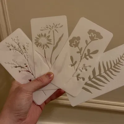 Stencil Hoa để Trét Filler Trang Trí Tường/Trần (Flower Stencils for wall filling)