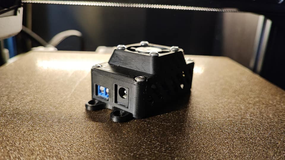 Vỏ HCW-P715 12/24V sang 5V USB (Buck Converter Case) - Image 2