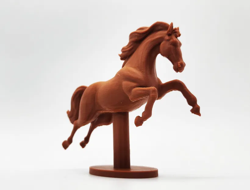 Ngựa Nhảy Vọt Kèm Đế (hoặc không đế) - Image 1