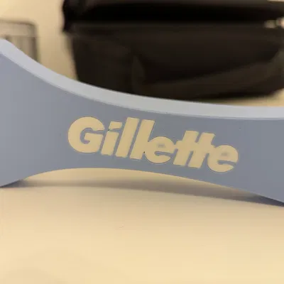 Hộp du lịch dao cạo Gilette Mach 3 đa màu, có nam châm