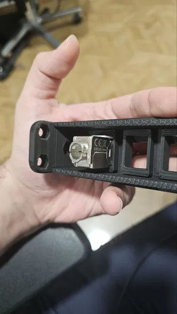 Keystone patch panel modular 19-inch gia cường (16 cổng) - Image 3