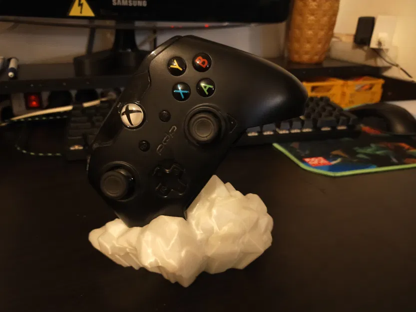 Giá đỡ tay cầm Xbox One PDP dạng tinh thể - Image 1