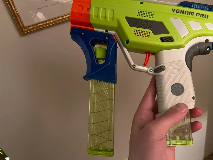 Tay cầm trước Dart Zone Venom kèm ngăn giữ băng đạn (Mag Storage) - Image 1