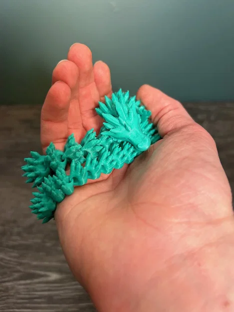 Rồng Pha Lê Khớp Nối Siêu Dài (Extra Long Articulated Crystal Dragon) - Image 1