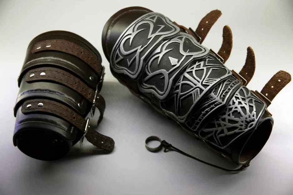 Assassin’s Creed Altair – Các tấm vambrace (bracer plates) - Image 1