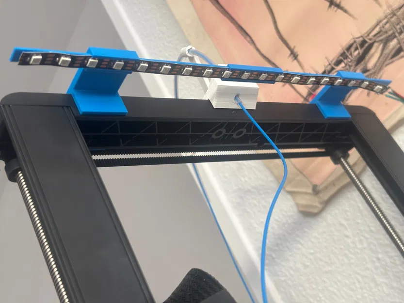 Giá đỡ dải LED cho Ender 3 V3 SE/KE - Image 1