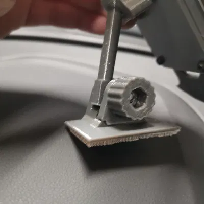 Giá đỡ điện thoại gắn bề mặt trên xe (ball joint) – bản mỏng