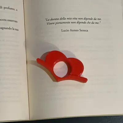 Kẹp giữ trang sách hình trái tim ergonomic (đọc một tay)