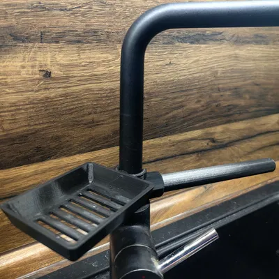 Kẹp giữ khăn và miếng rửa chén cho bồn rửa (gắn vòi nước)