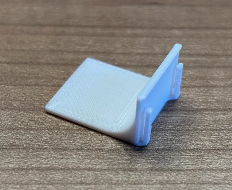 Giá đỡ LED strip gắn bảng Skådis (9mm) – dán băng keo hai mặt - Image 2