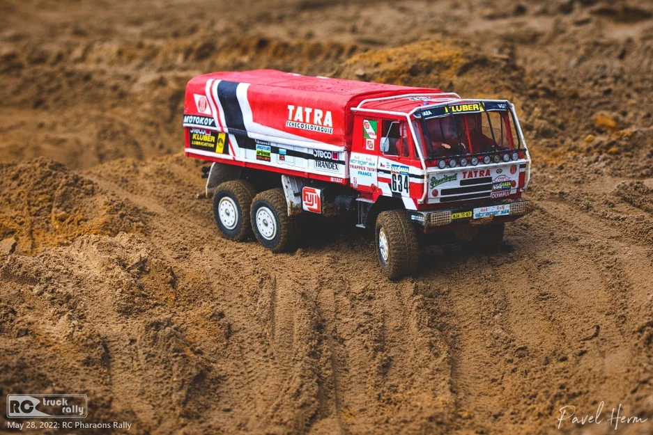 RC Tatra Dakar 6x6, 1986 – Mô hình RC tỉ lệ 1:12 - Image 1