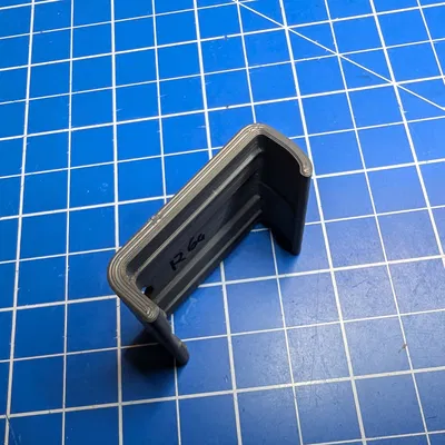 Kẹp Thoát Nước Cho Tấm Pin Năng Lượng Mặt Trời (Solar Panel Water Drain Clip)