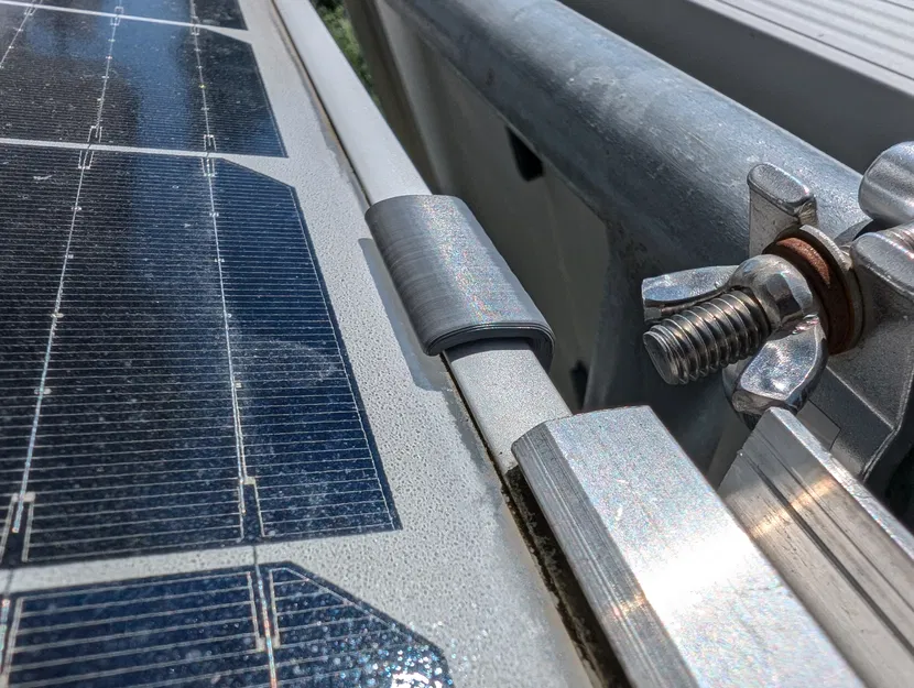 Kẹp Thoát Nước Cho Tấm Pin Năng Lượng Mặt Trời (Solar Panel Water Drain Clip) - Image 2